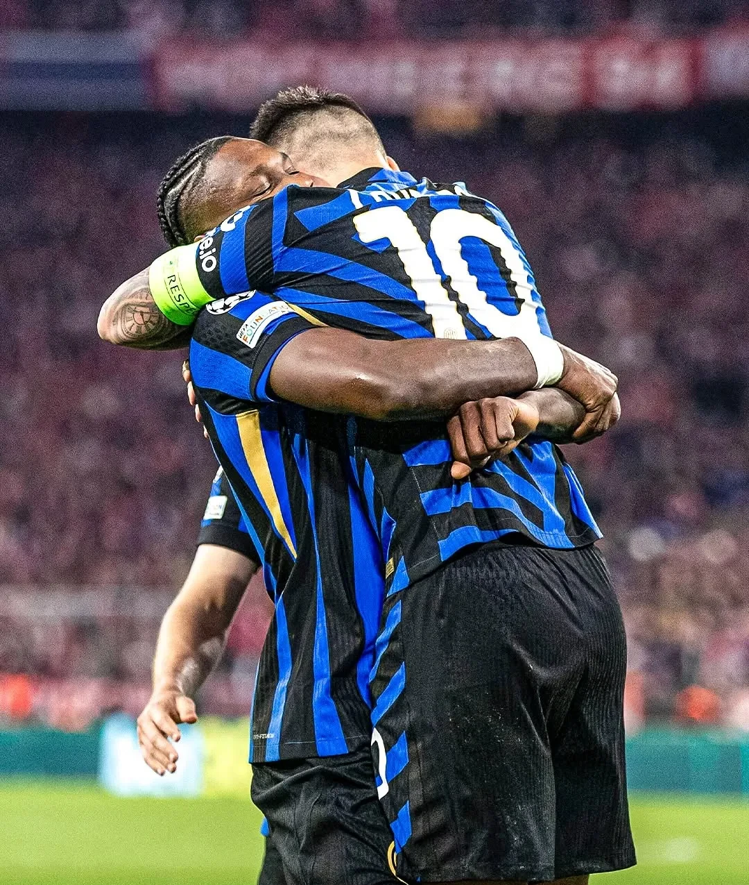 爱游戏大厅-塞维利亚轻取国际米兰，莱万带队取胜