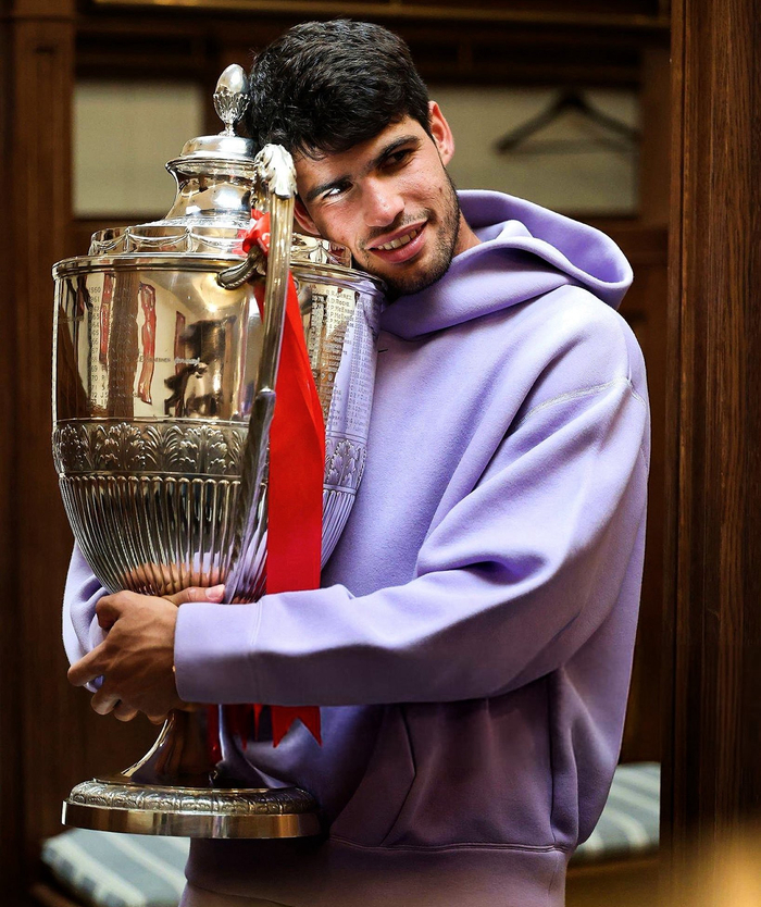 戴维斯杯轻取拉沃尔杯，阿尔卡拉斯惊艳四座