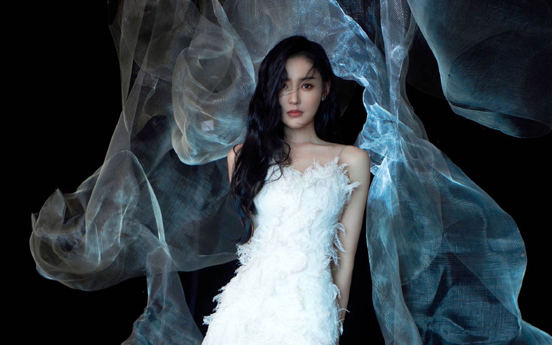 爱游戏APP-赛道与球场，F1年度争冠焦点战如何启示76人掀翻森林狼的极速逆转