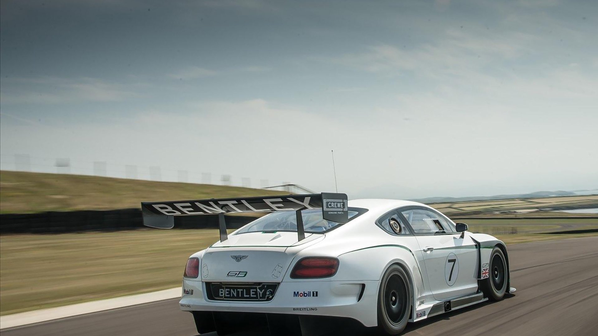 欧冠决赛级焦点战！开拓者式进攻提前终结悬念，广东队勇夺荣耀